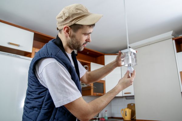 Light Fixture Repair Service